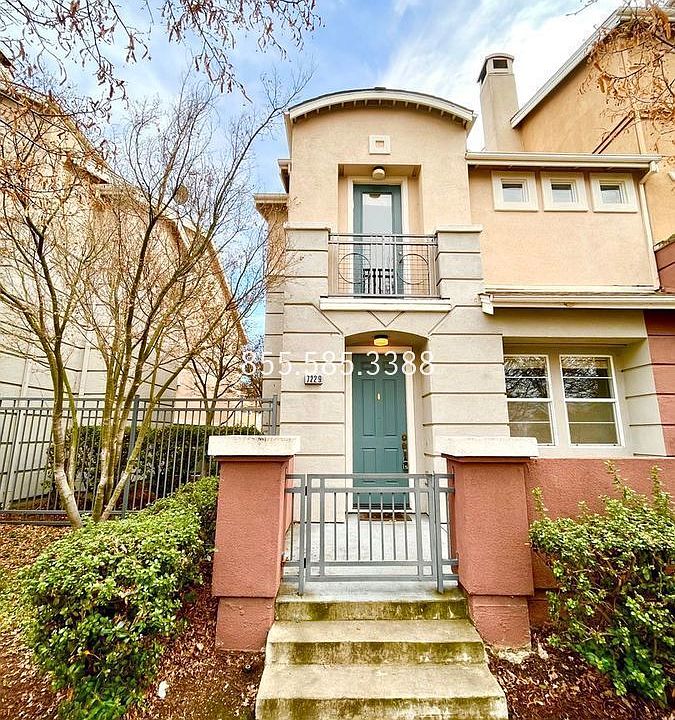 1st image of 722 City Walk Pl APT 9