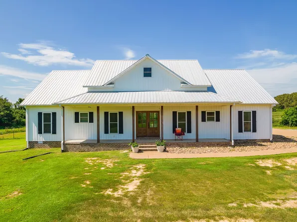 159 Lipford Ln, Humboldt, TN 38343