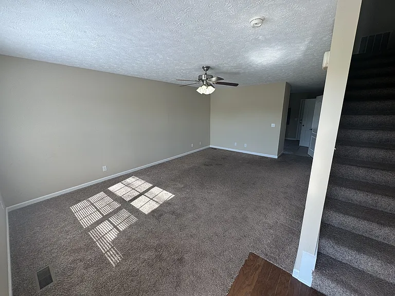 814 Sevier St — Photo 2