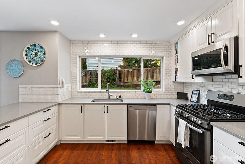 4th image of 26636 SE 31st