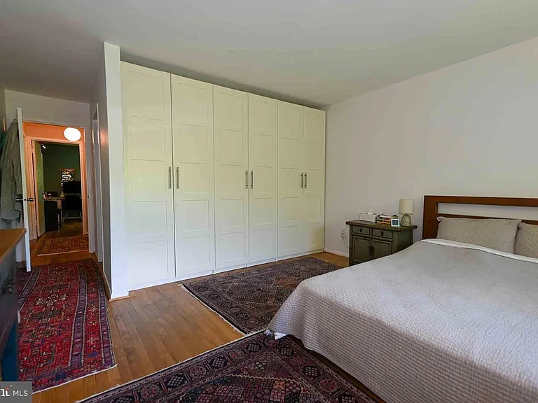 11635 Hunters Green Ct — Photo 27