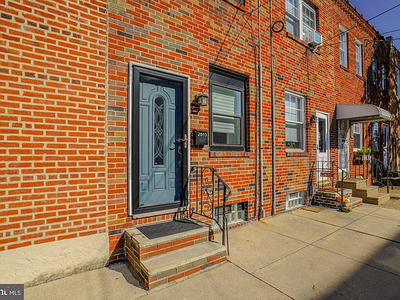 3rd image of 2615 E Monmouth St