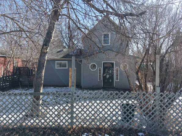 25 1st St SW, Sawyer, ND 58781