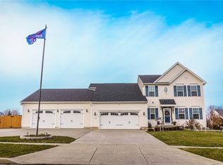172 Sturbridge Ln, Grand Island, NY 14072