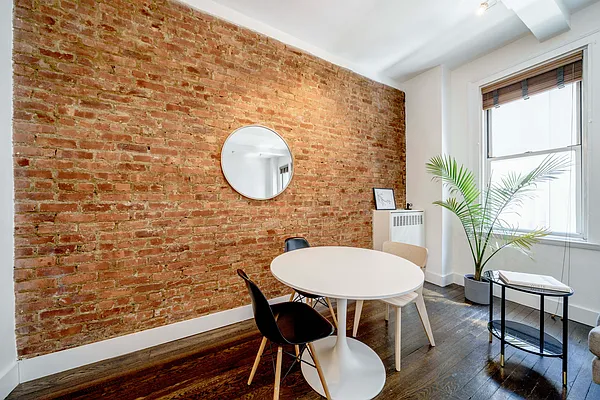 Sold by SBROWNRE LLC | media 3