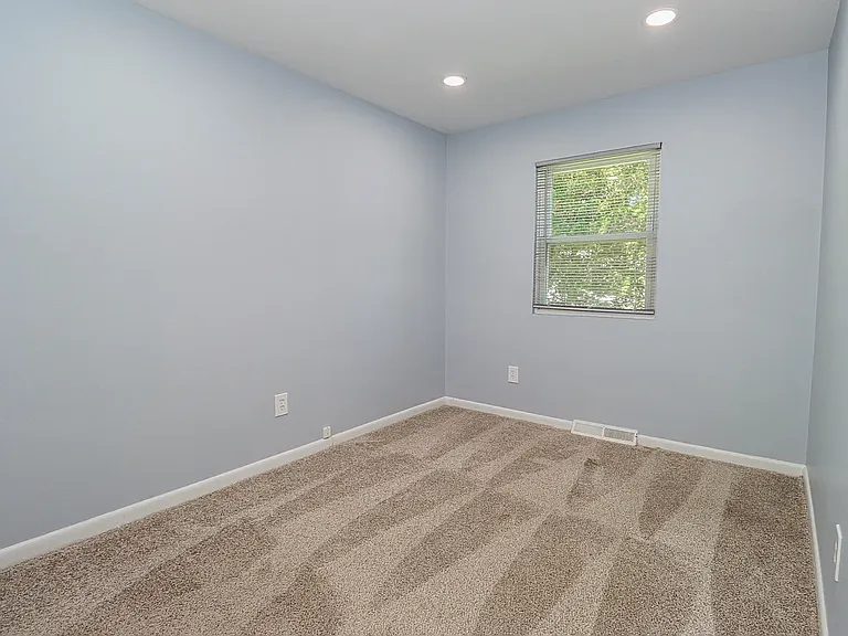 328 Benfield Rd — Photo 26
