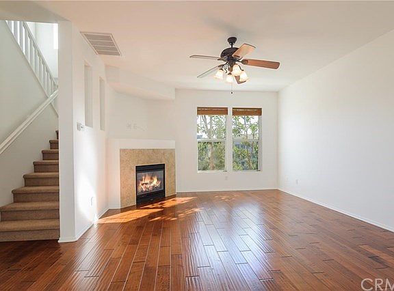2nd image of 8 Kenilworth Ln #154