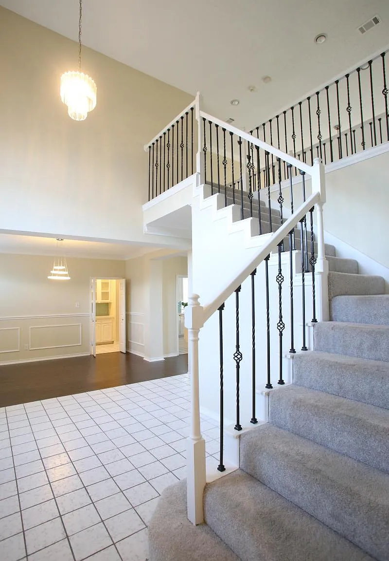 4 bed, 2863 sqft, $3,350 — Photo 3