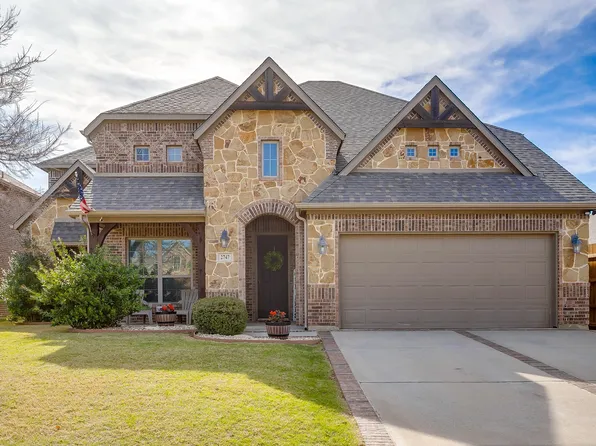 2747 Elmwood Dr, Burleson, TX 76028