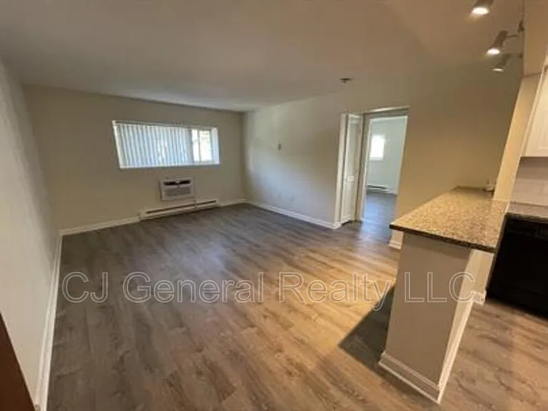 106 Broad St #52 — Photo 5