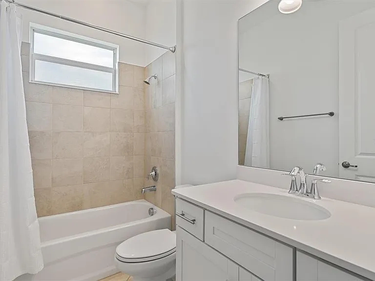 17118 Jadestone Ct — Photo 33