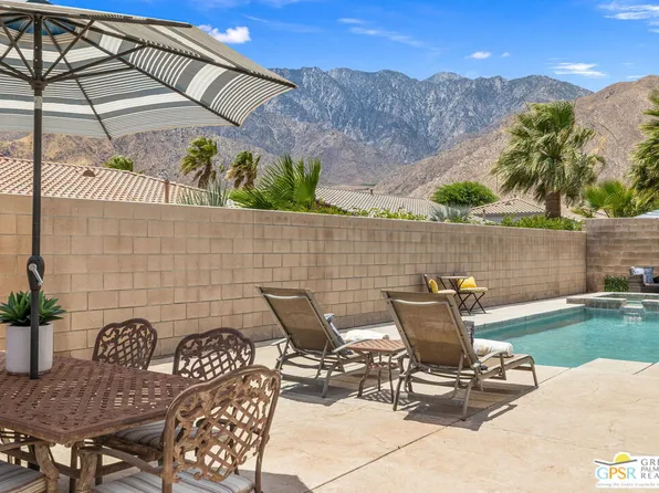 827 Alta Rdg, Palm Springs, CA 92262