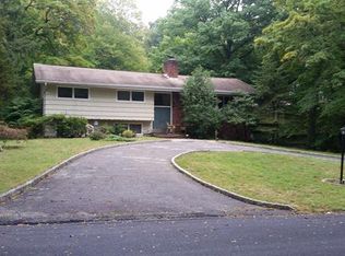 23 Leroy St, Pleasantville, NY 10570