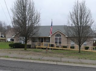148 E Braxton Ln, Hendersonville, TN 37075