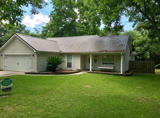 141 Beaver St, Ray City, GA 31645