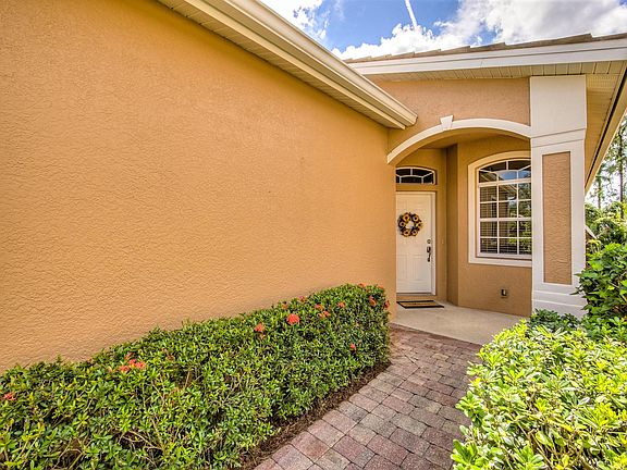 4th image of 15301 Cortona Way
