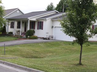 2013 Florist Rd, Abingdon, VA 24210