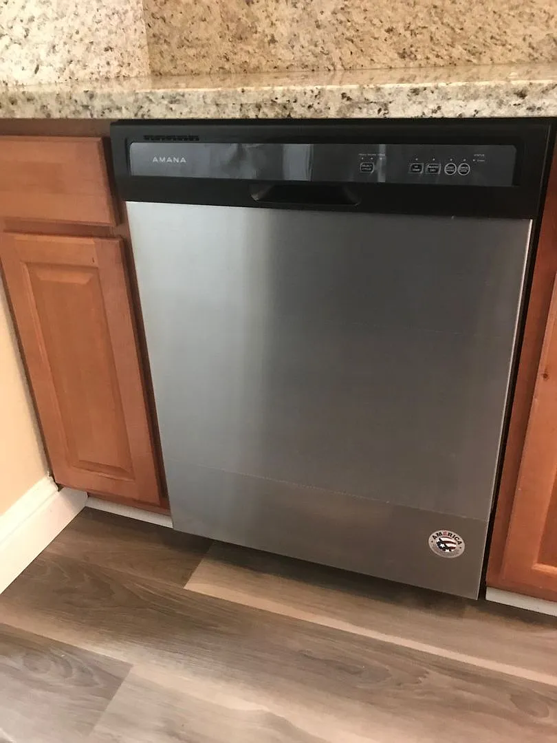 Highly Remodeled Condo In SunPoint Condominiums — Photo 4