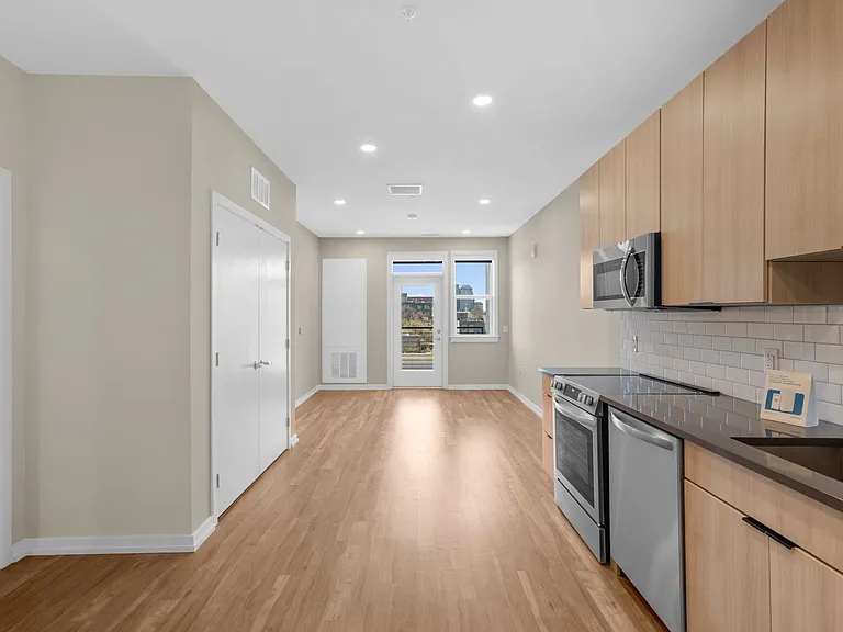 The Keystone Apartments — Photo 123