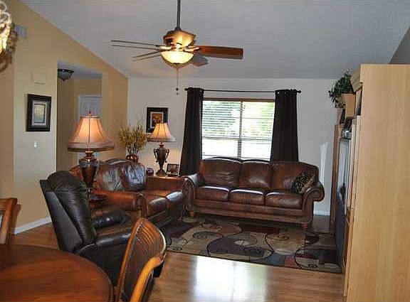 5th image of 241 SW Tulip Blvd