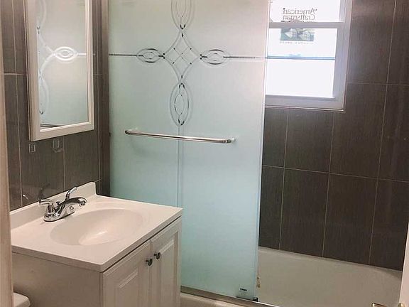 4th image of 15516 41st Ave Floor 2