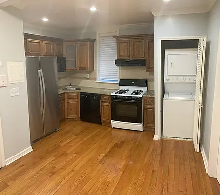 Rented by Luxor Homes & Investment Realty | media 11