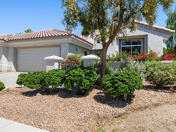 3rd image of 78338 Desert Willow Dr