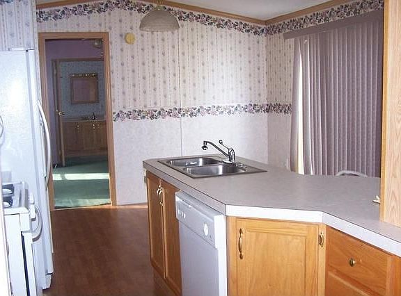 4th image of 511 Patricia Dr