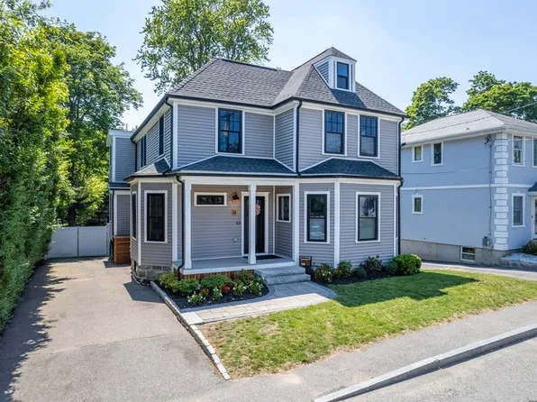 11 Horton Pl, Milton, MA 02186
