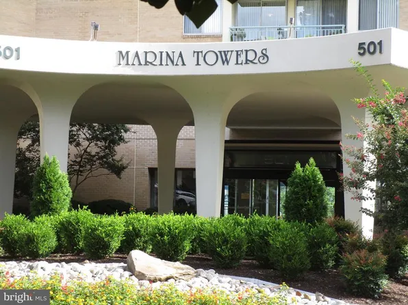 501 Slaters Ln APT 722, Alexandria, VA 22314