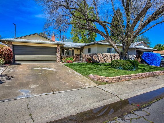 2nd image of 1408 Oakmont Dr