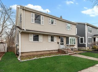 16 Morse Ave, Rutherford, NJ 07070