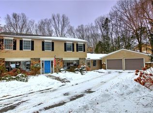 47 Brittany Ave, Trumbull, CT 06611
