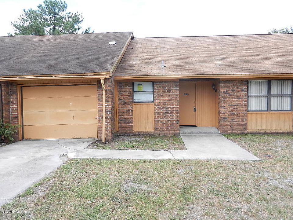 1st image of 2204 Ashwood Dr