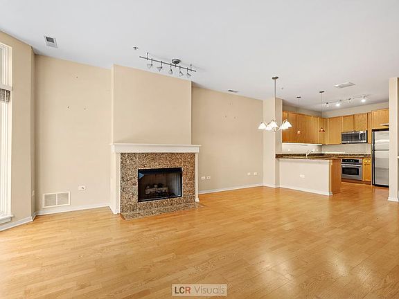 4th image of 101 N Euclid Ave APT 19