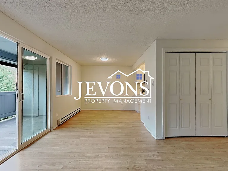 3915 Mason Loop Rd #4 — Photo 7