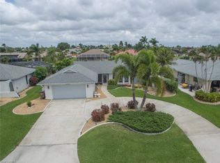 2617 SE 20th Pl, Cape Coral, FL 33904