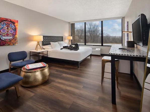 2525 Highlander Pl #222, Iowa City, IA 52245