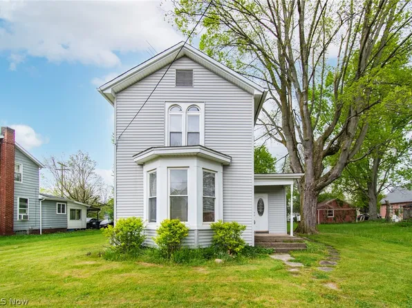 335 Ridge St, Leetonia, OH 44431