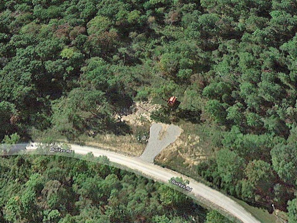 2nd image of 325 Buckys Rd