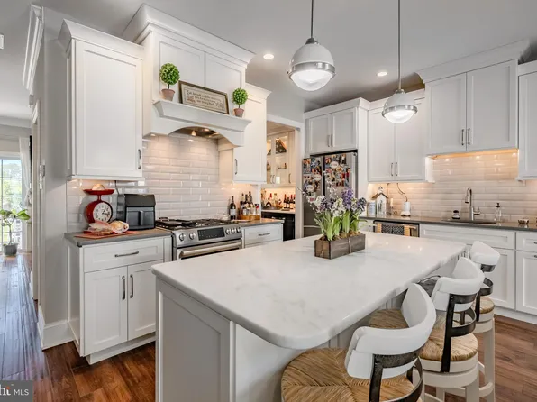 23 Central Ave, Berwyn, PA 19312