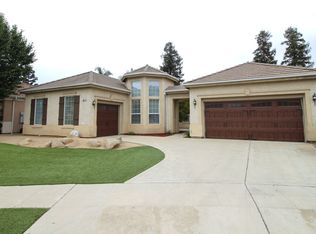167 Goshen Ave, Clovis, CA 93611