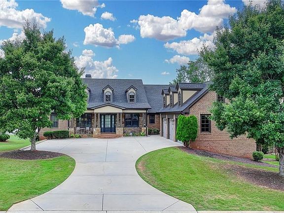 5th image of 835 Low Falls Ct