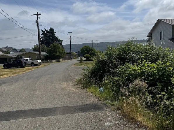 71 N Nancy Avenue, Hoodsport, WA 98548