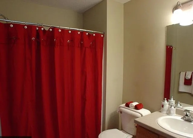 2 bed, 988 sqft, $1,300 — Photo 2