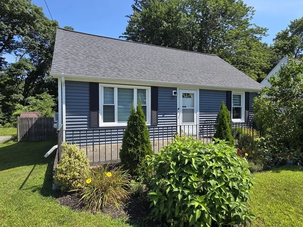 40 Second Island Rd, Webster, MA 01570