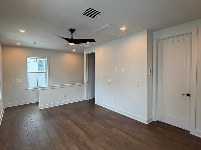 2534 2nd Ave S #1/2 — Photo 1