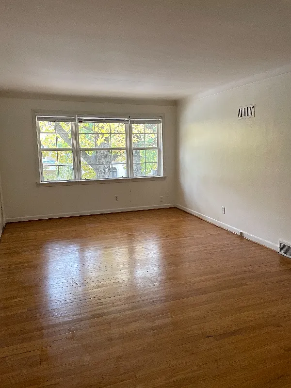 Building Photo - 41 Brighton Way #2N
