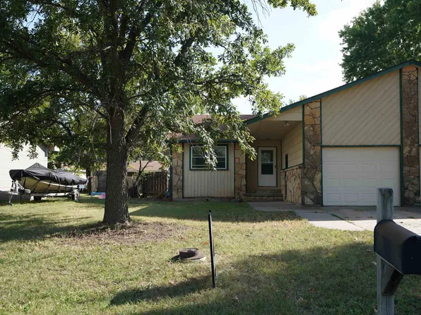 111 E Osage St, Rose Hill, KS 67133