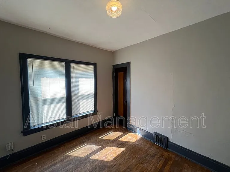 3638 E 149th St #2 — Photo 9